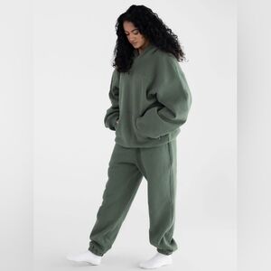 Womens Brand New Two-piece Comfort Sweat Suit